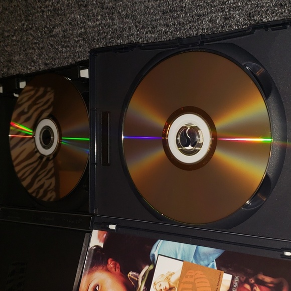 Multiple DVD's - Picture 4 of 16